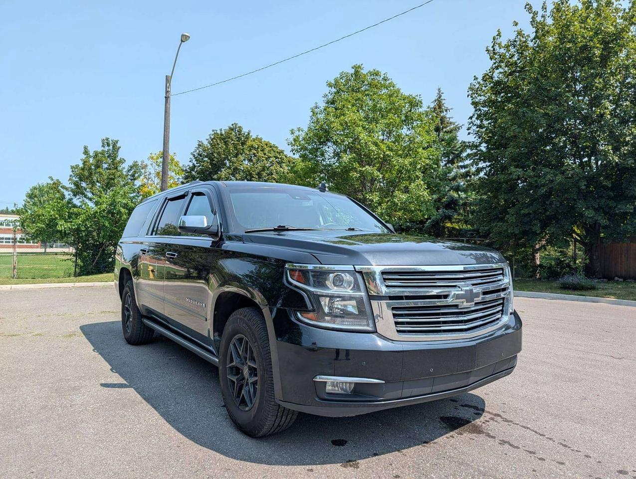 2017 Chevrolet Suburban Premier Photo