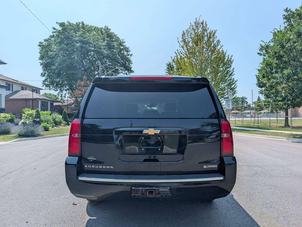 2017 Chevrolet Suburban Premier Photo
