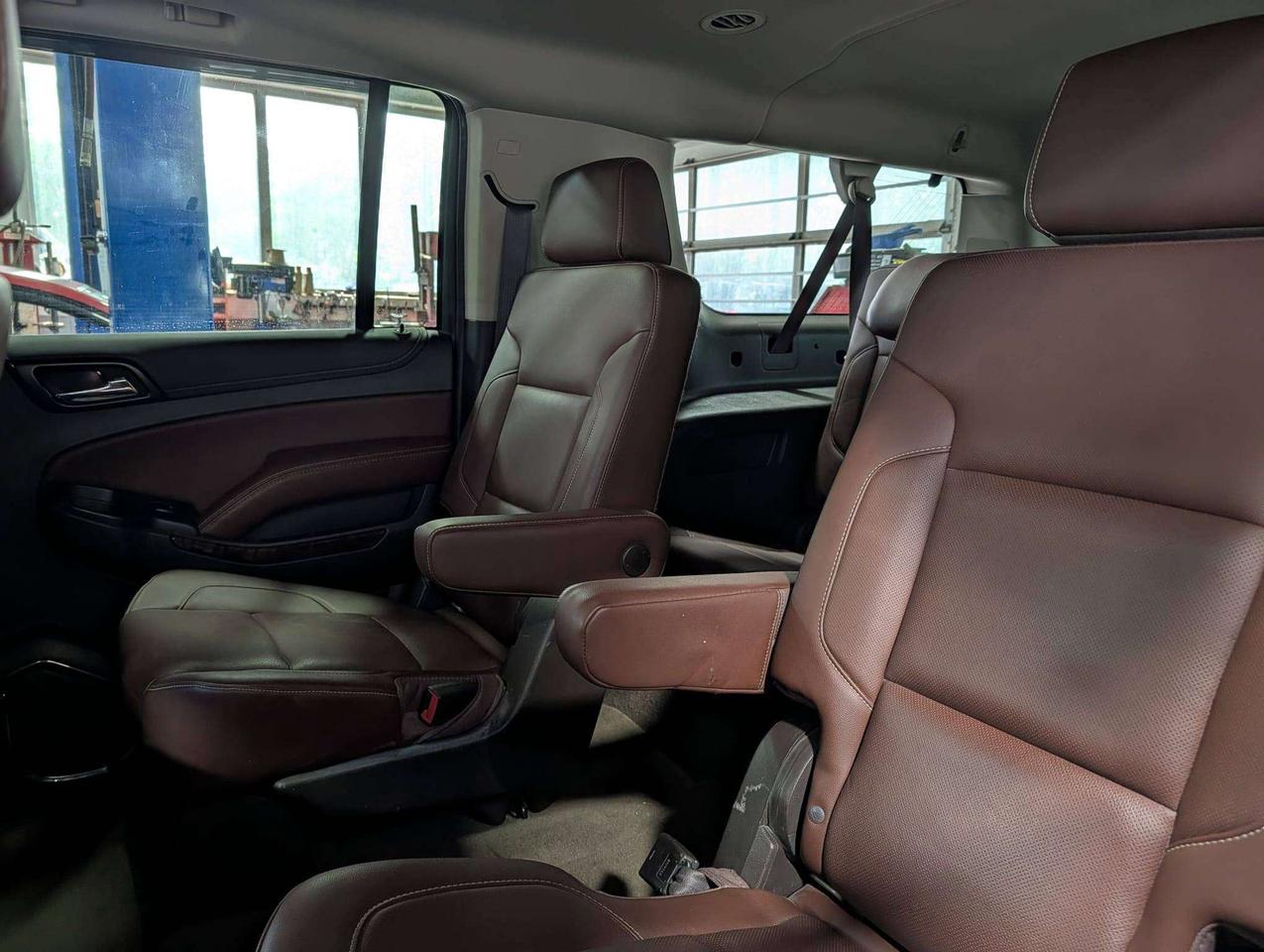 2017 Chevrolet Suburban Premier Photo