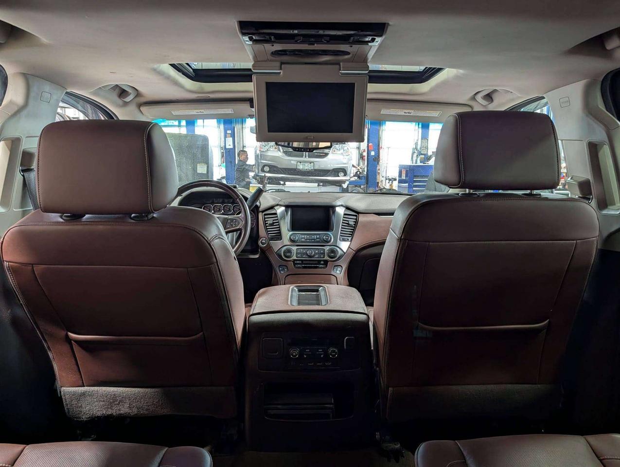 2017 Chevrolet Suburban Premier Photo
