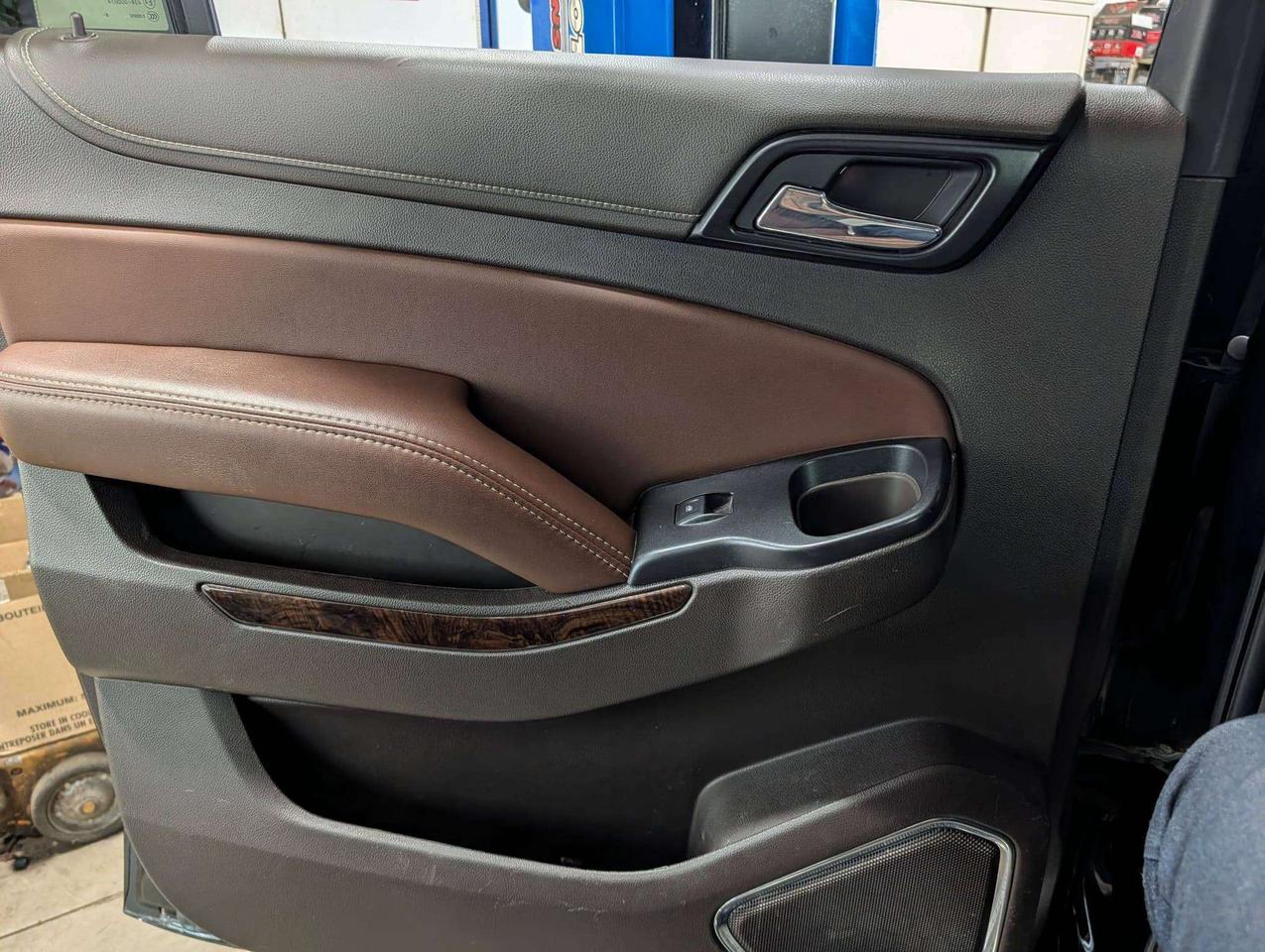 2017 Chevrolet Suburban Premier Photo