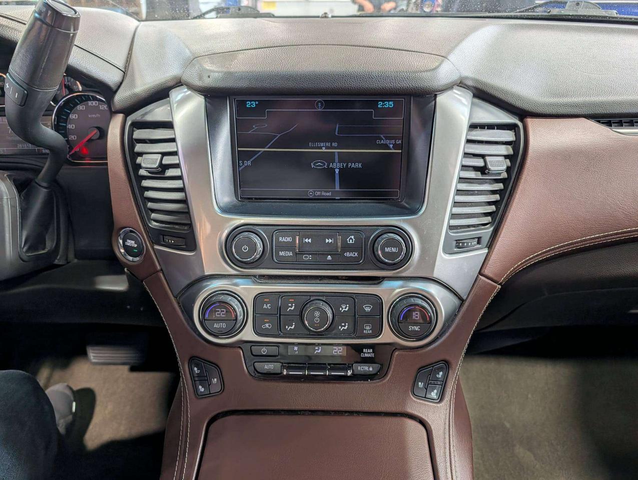 2017 Chevrolet Suburban Premier Photo
