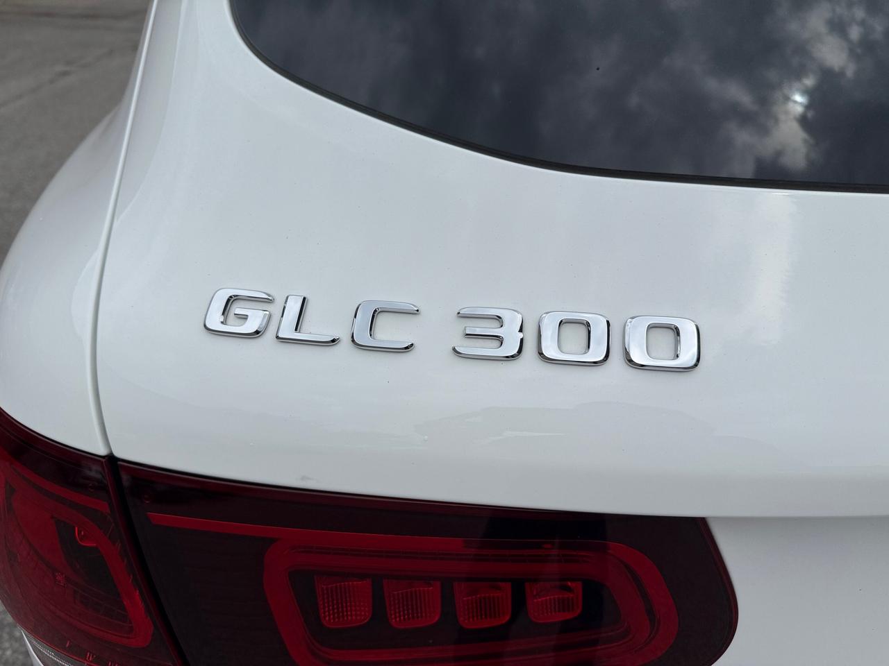 2022 Mercedes-Benz GLC-Class GLC 300 4MATIC SUV Photo