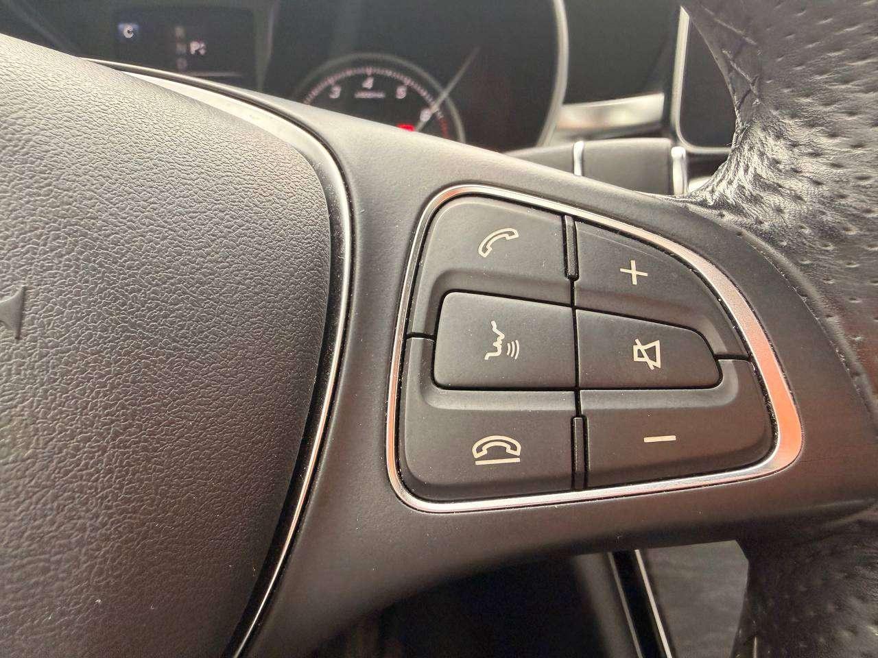 2016 Mercedes-Benz C-Class 4dr Sdn C 300 4MATIC Photo