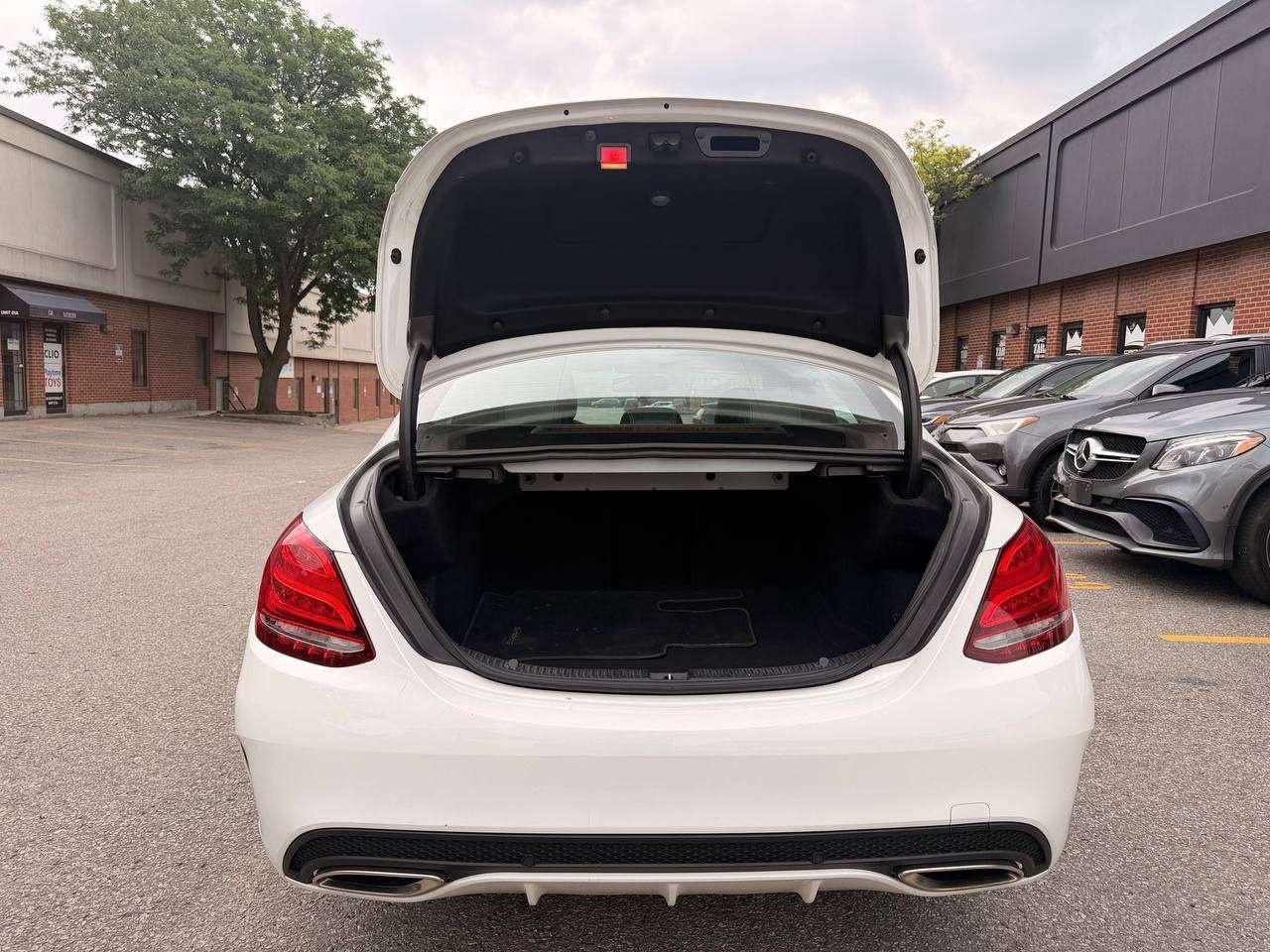 2016 Mercedes-Benz C-Class 4dr Sdn C 300 4MATIC Photo