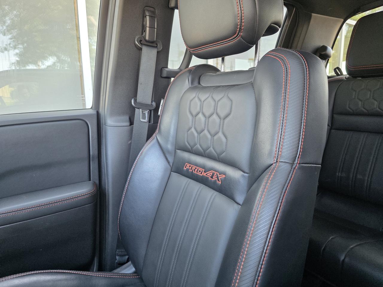 2024 Nissan Frontier FRONTIER PRO-X4 Photo