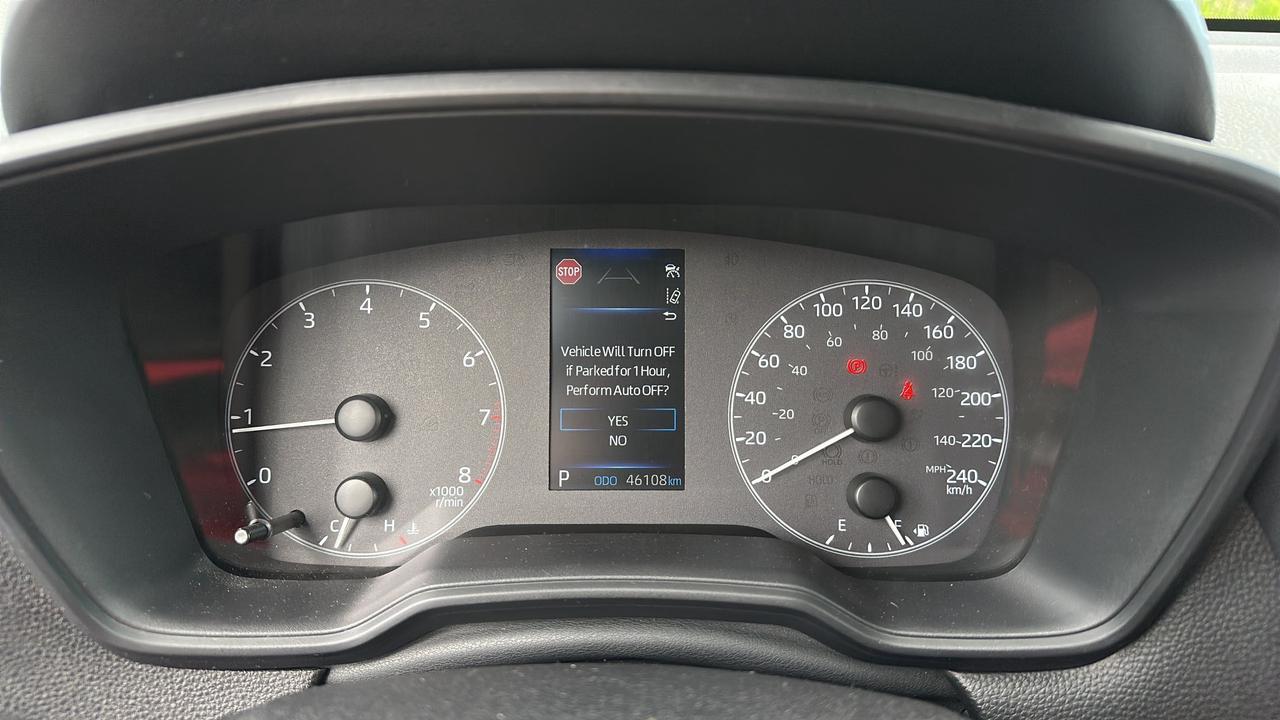 2025 Toyota Corolla Cross LE AWD Photo