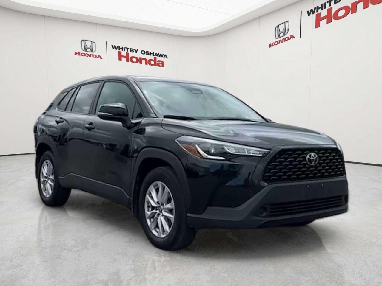2025 Toyota Corolla Cross LE Photo
