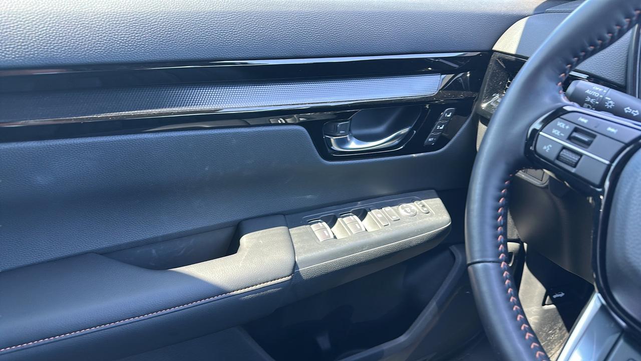 2026 Honda CR-V Hybrid Touring AWD Photo
