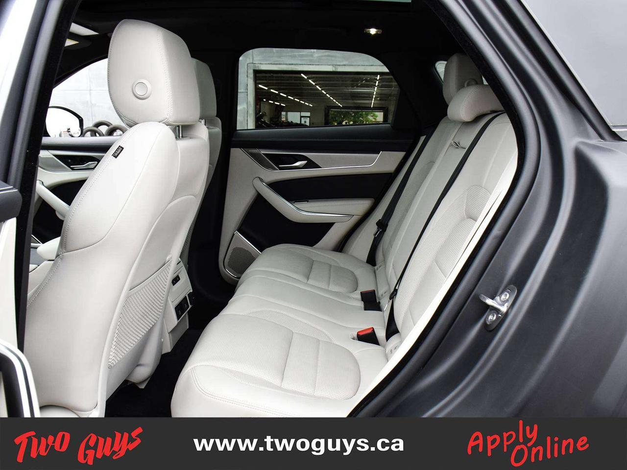 2024 Jaguar F-PACE P250 R-Dynamic S   2.0L AWD   Nav   Panoroof   Htd Photo