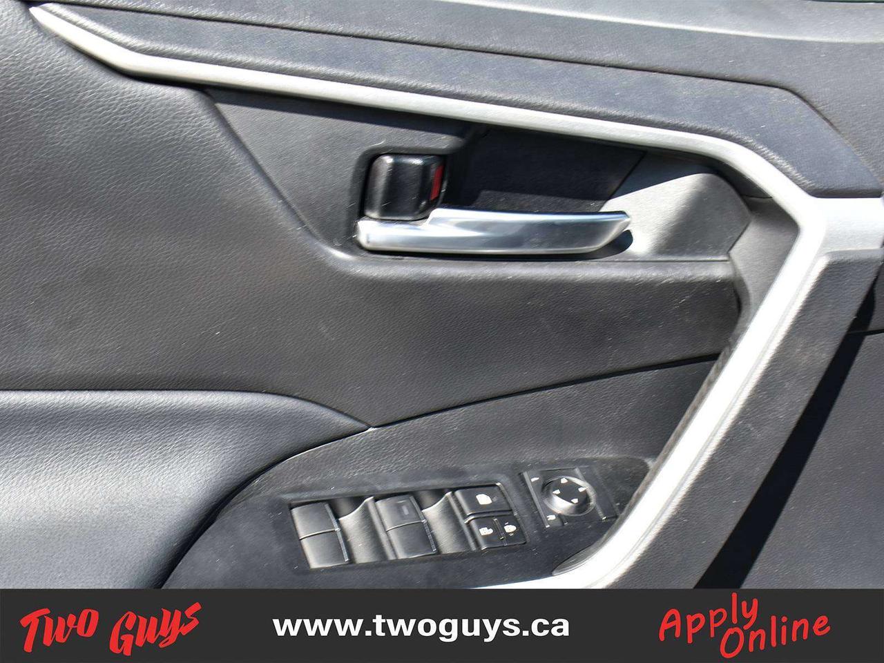 2021 Toyota RAV4 XSE Hybrid AWD Sunroof Back Up Camera Photo