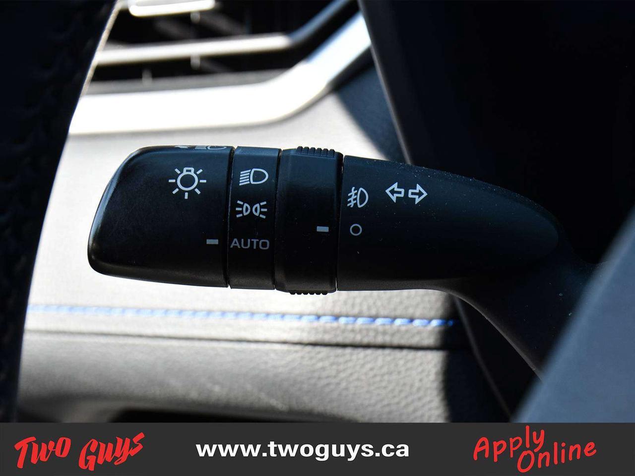 2021 Toyota RAV4 XSE Hybrid AWD Sunroof Back Up Camera Photo