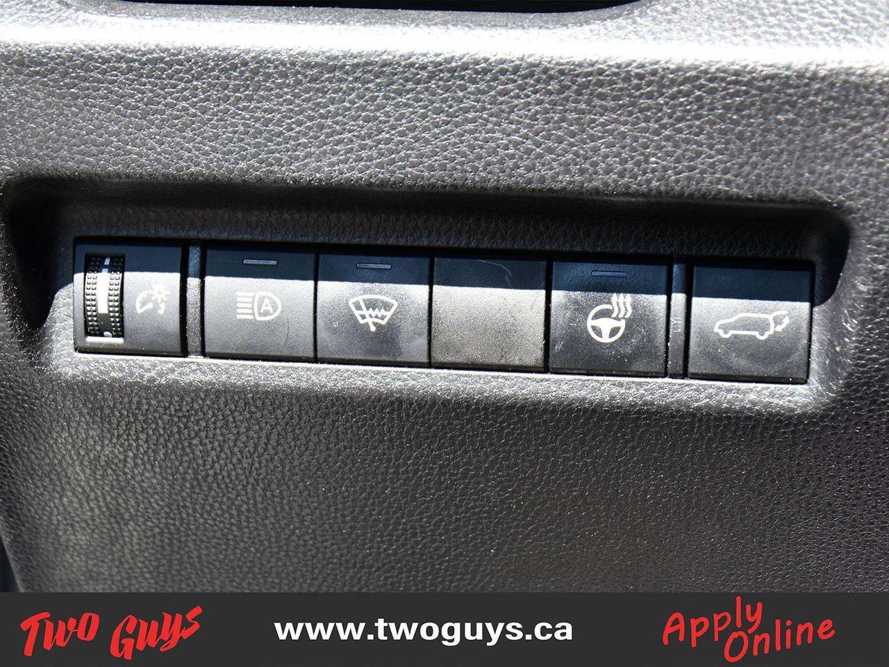 2021 Toyota RAV4 XSE Hybrid AWD Sunroof Back Up Camera Photo