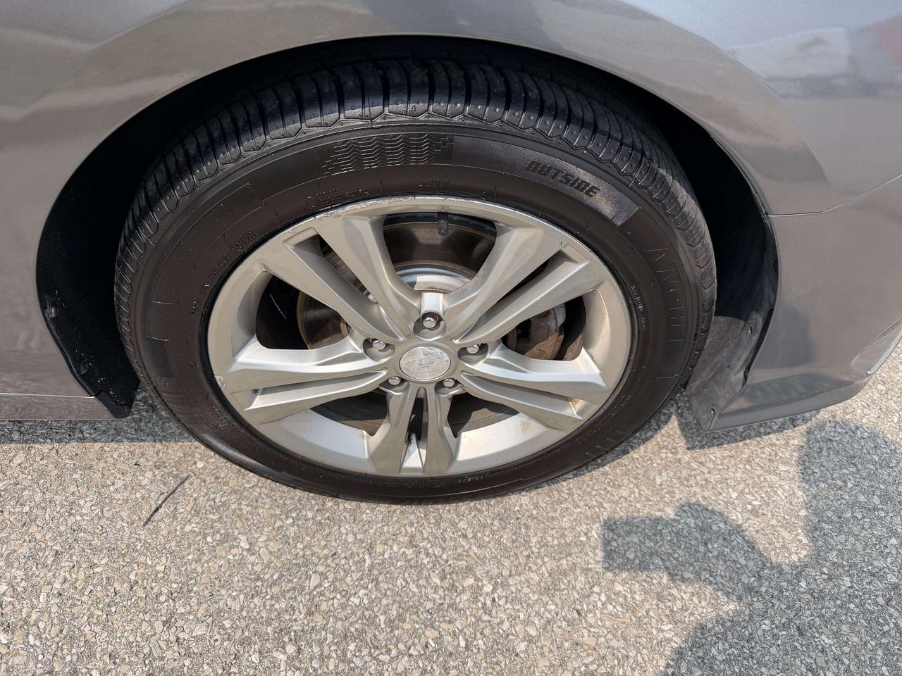 2019 Hyundai Sonata Preferred,Sunroof, Blind Spot, Back up Cam, 4 Cyl Photo