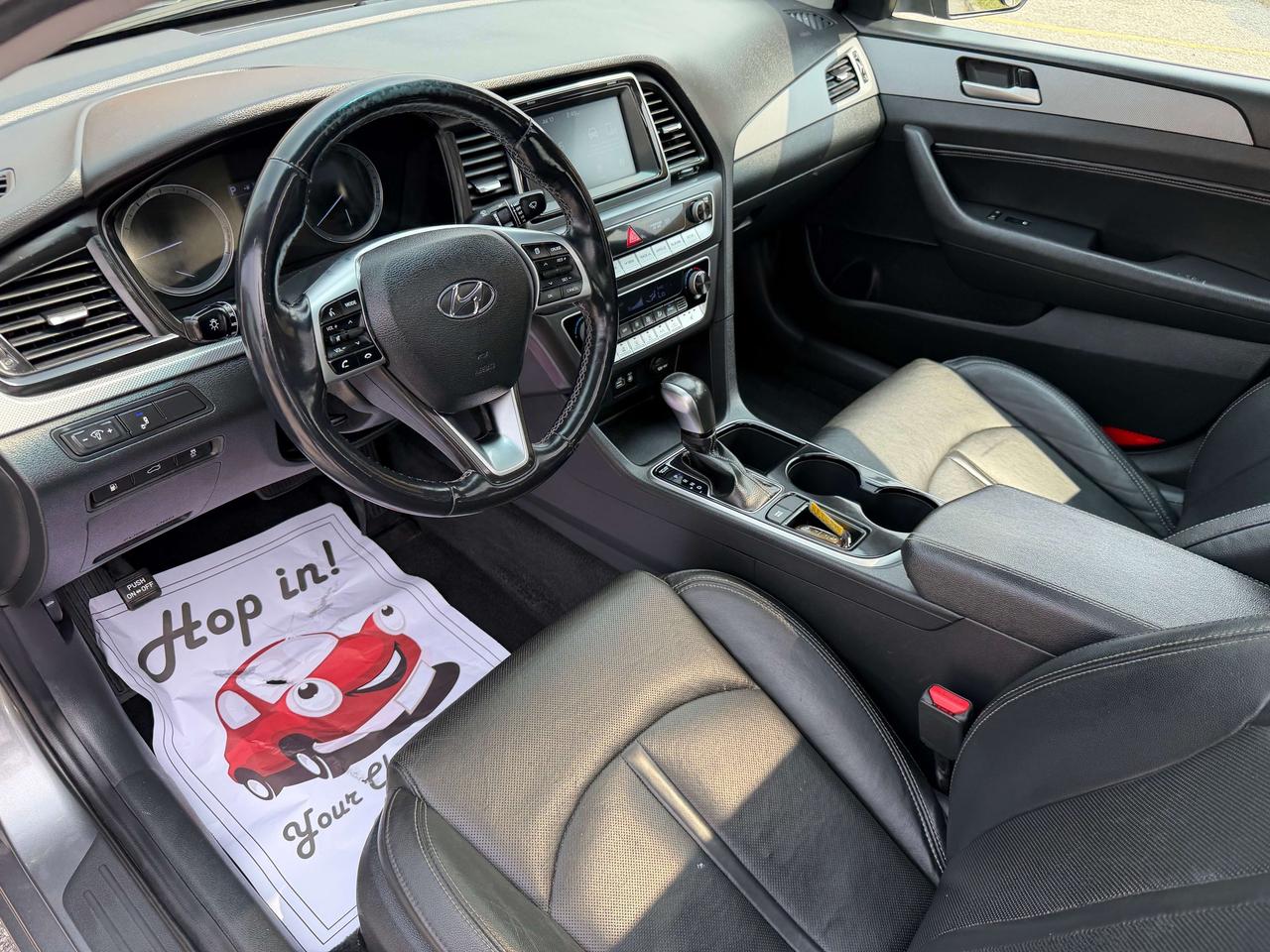 2019 Hyundai Sonata Preferred,Sunroof, Blind Spot, Back up Cam, 4 Cyl Photo