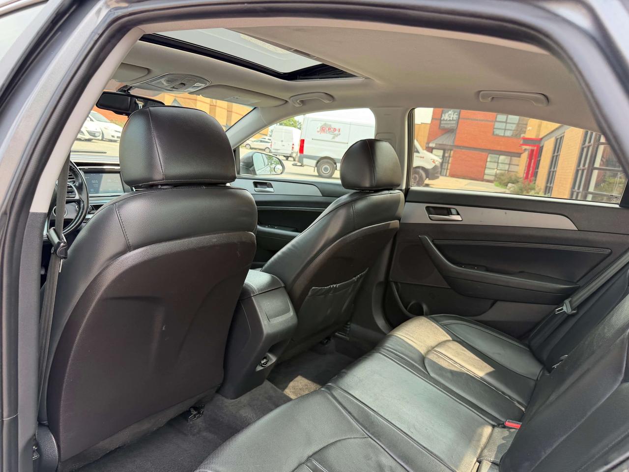 2019 Hyundai Sonata Preferred,Sunroof, Blind Spot, Back up Cam, 4 Cyl Photo