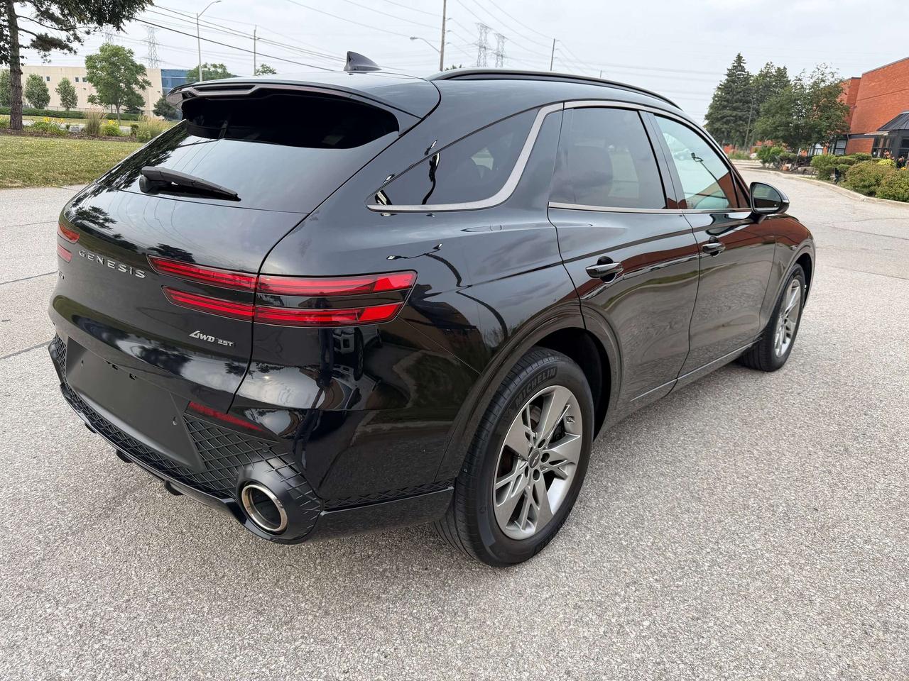 2023 Genesis GV70 Prestige, Heads Up, 360 Cam, 2.5t, Navigation, AWD Photo