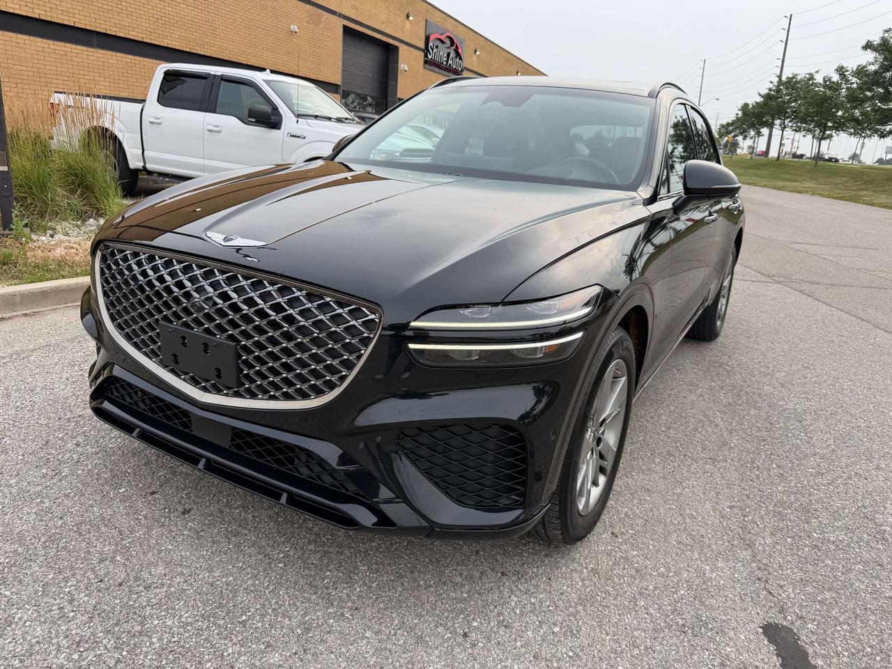 2023 Genesis GV70 Prestige, Heads Up, 360 Cam, 2.5t, Navigation, AWD Photo