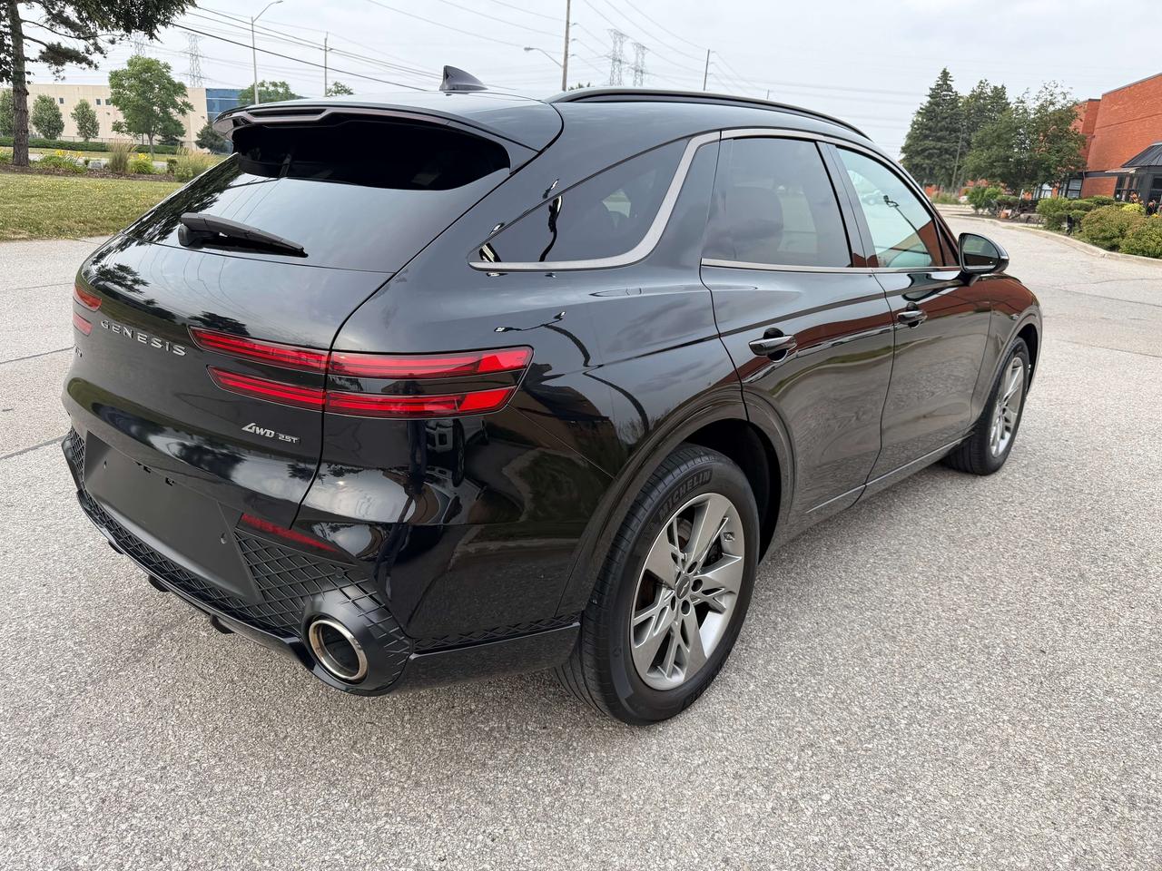 2023 Genesis GV70 Prestige, Heads Up, 360 Cam, 2.5t, Navigation, AWD Photo