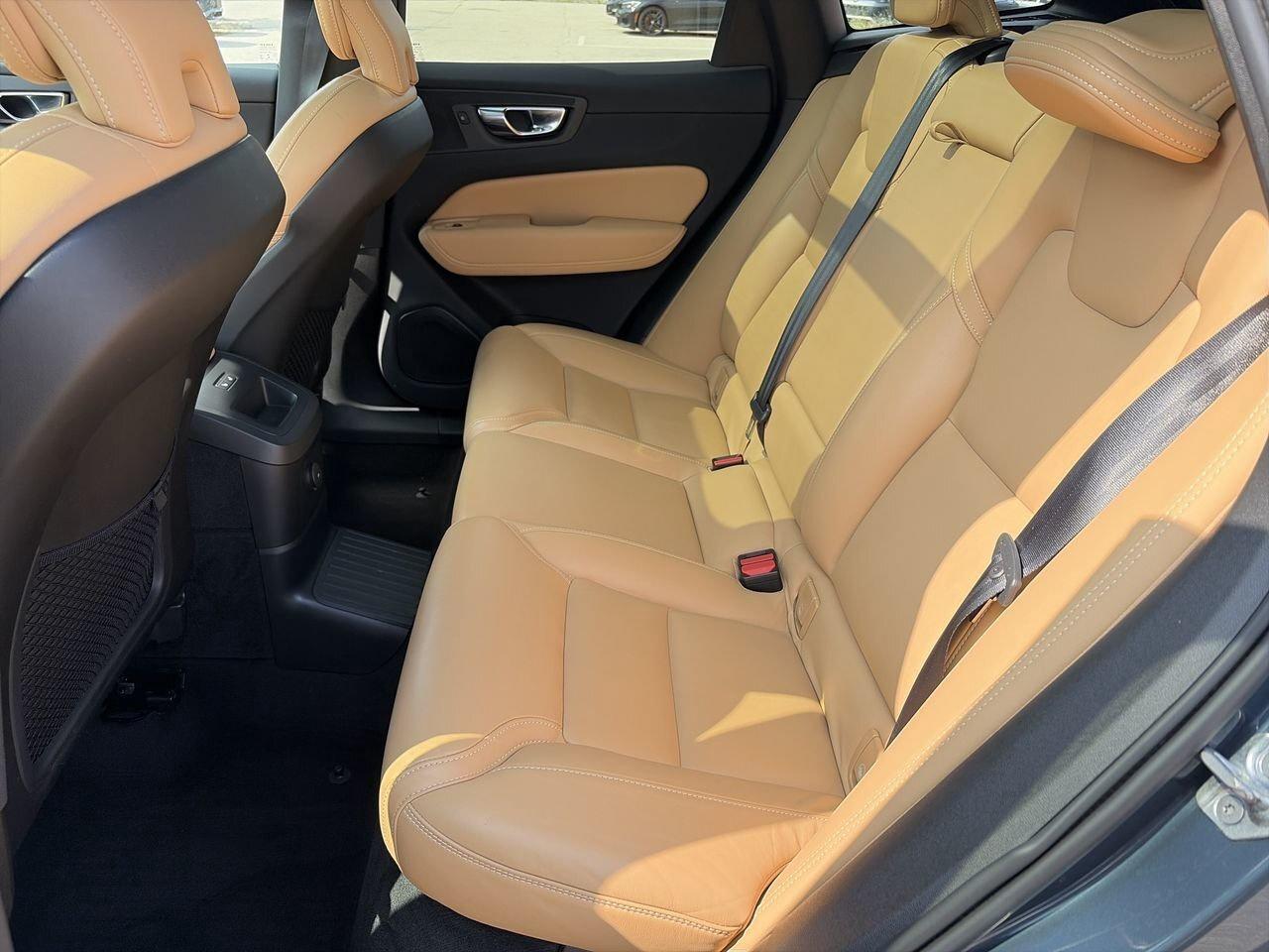 2022 Volvo XC60 Recharge Inscription Alloy Wheels  Sunroof  Evasio Photo