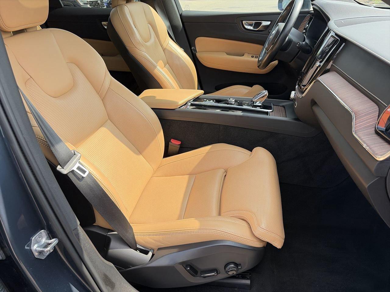 2022 Volvo XC60 Recharge Inscription Alloy Wheels  Sunroof  Evasio Photo