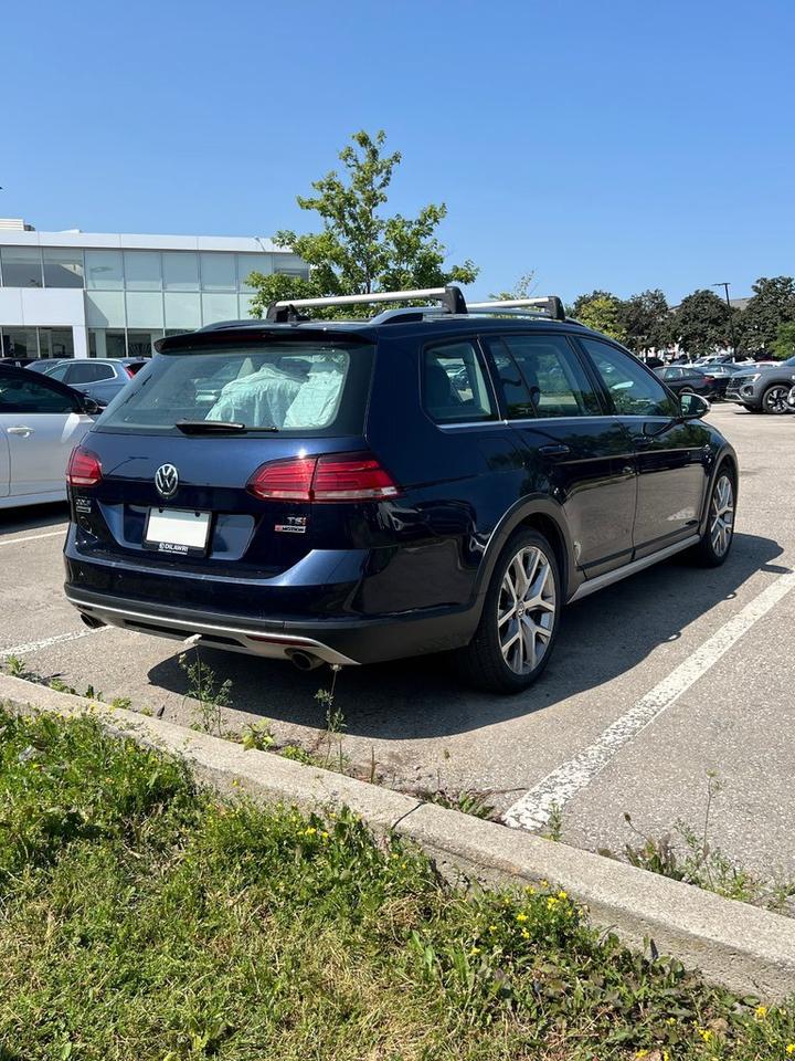 2018 Volkswagen Golf Alltrack 1.8T 6sp 4MOTION Keyless Start  Alloy Wheels  Leat Photo