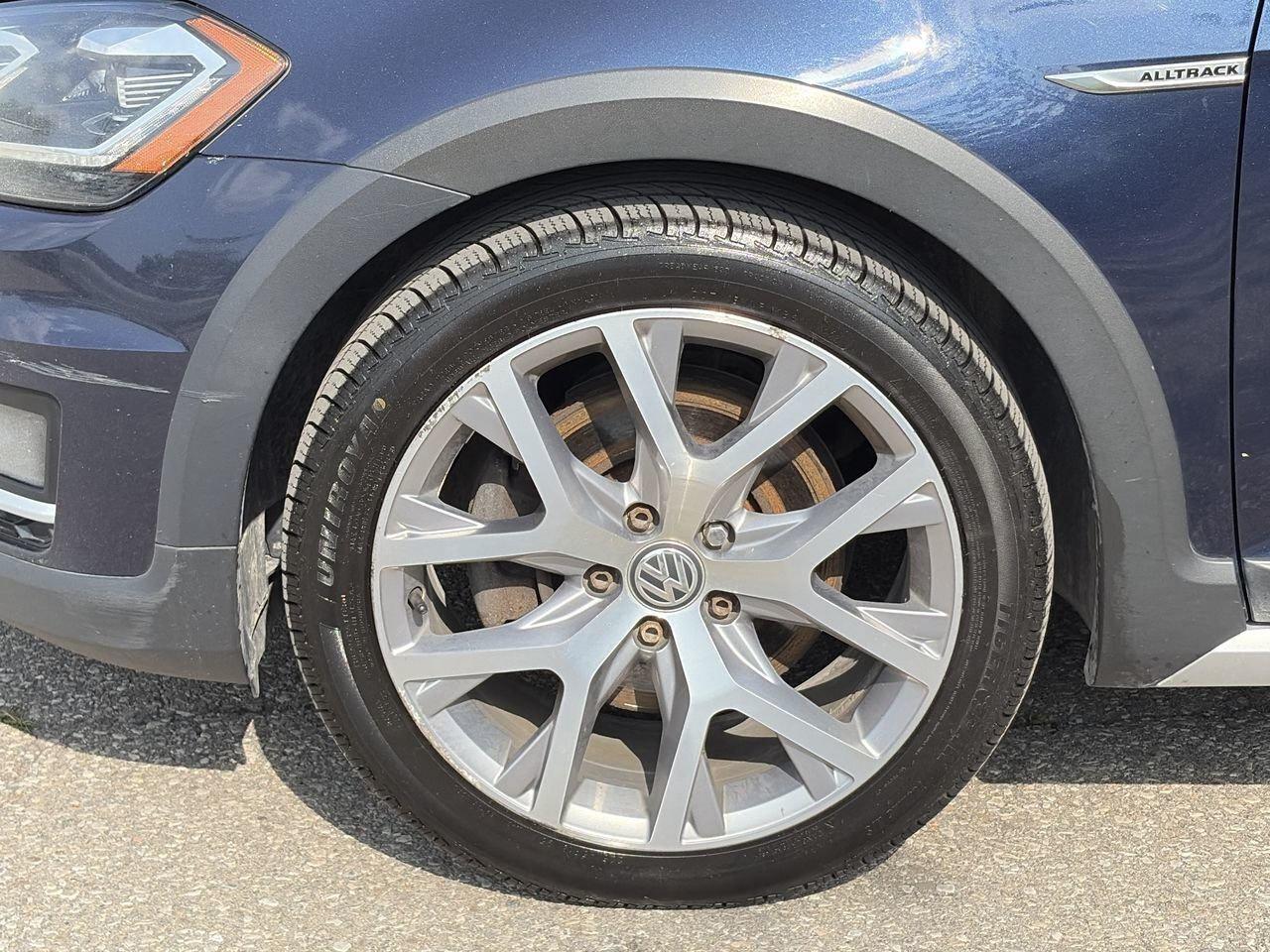 2018 Volkswagen Golf Alltrack 1.8T 6sp 4MOTION Keyless Start  Alloy Wheels  Leat Photo