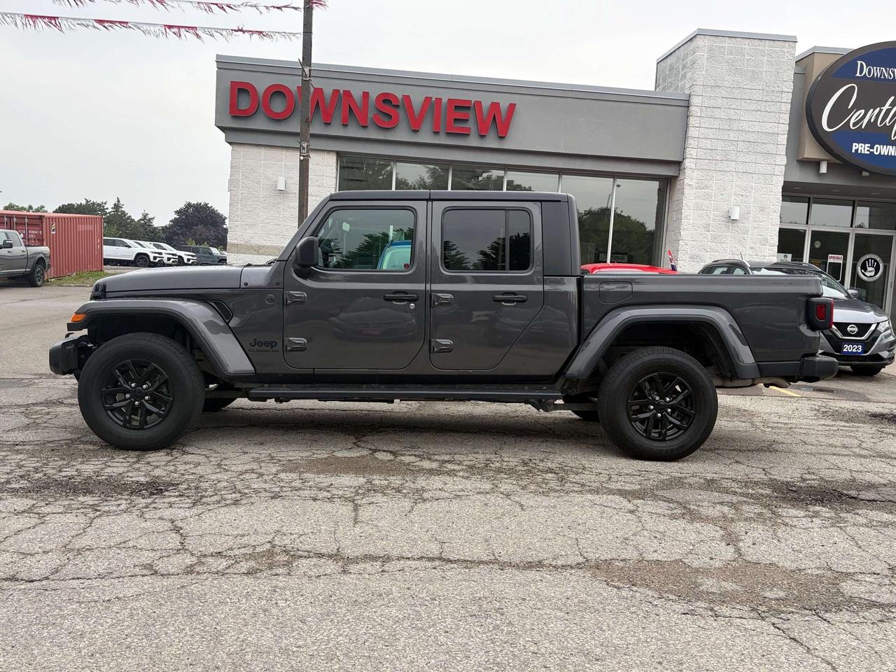 2023 Jeep Gladiator Sport S Photo