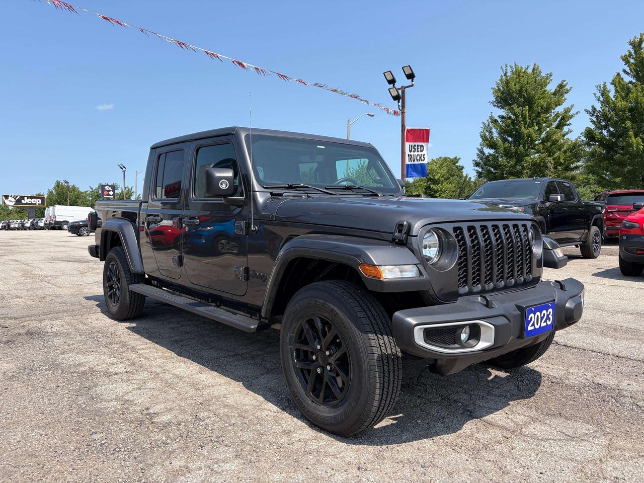 2023 Jeep Gladiator Sport S w/NAV & Sound, Full-Time 4WD, Heated Seats Photo