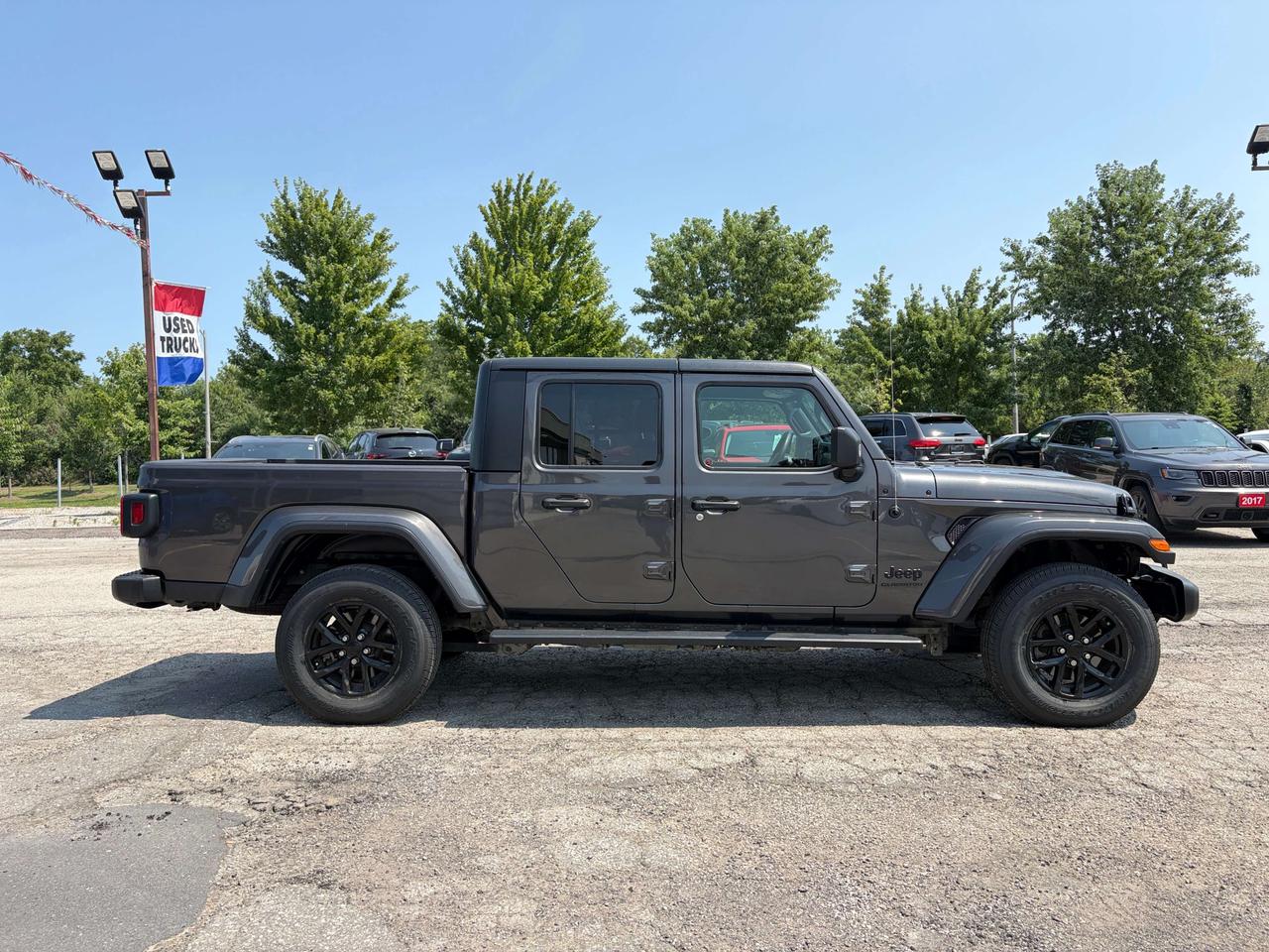 2023 Jeep Gladiator Sport S w/NAV & Sound, Full-Time 4WD, Heated Seats Photo