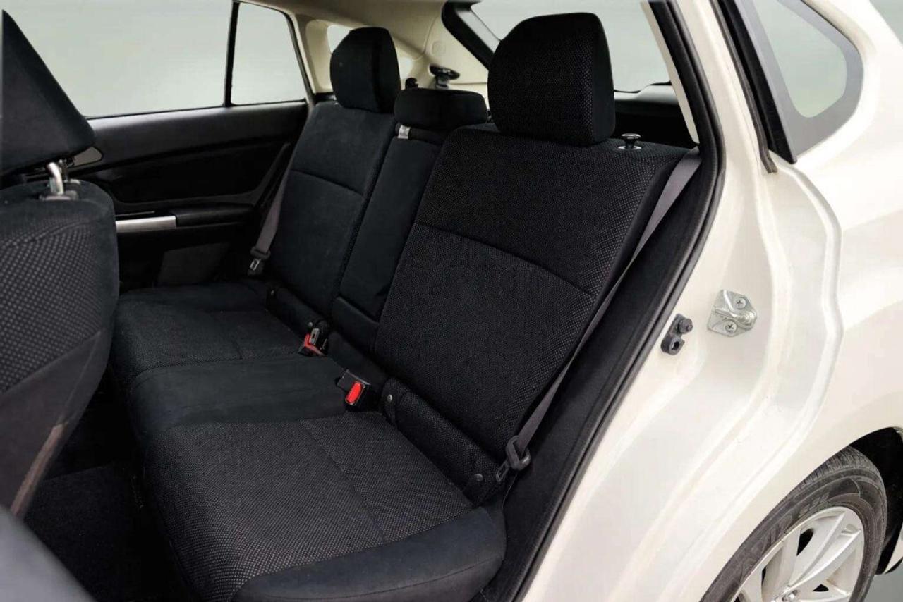 2016 Subaru Impreza 2.0i Premium PZEV Photo