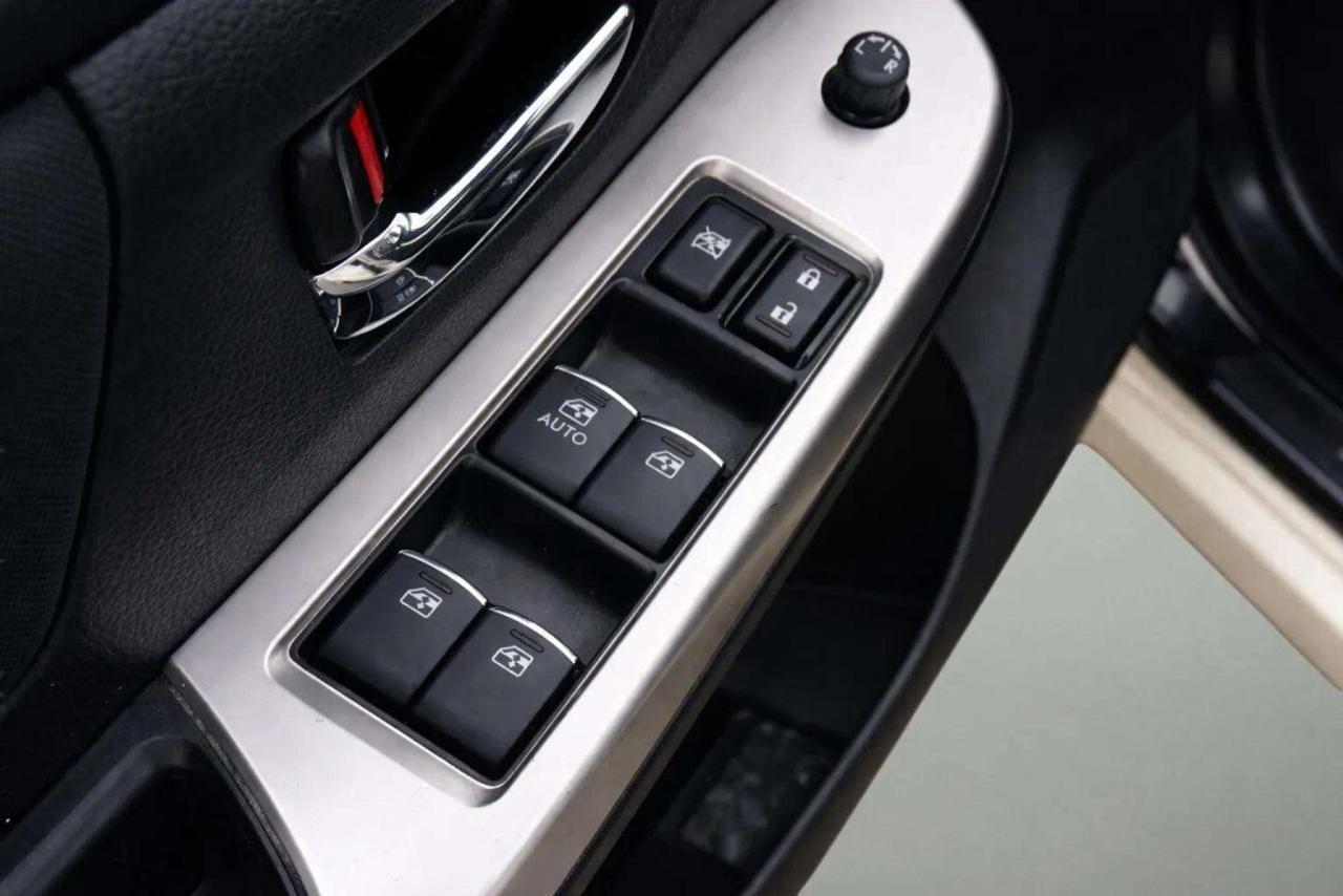 2016 Subaru Impreza 2.0i Premium PZEV Photo