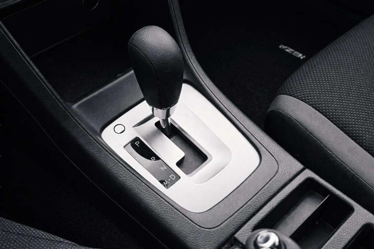 2016 Subaru Impreza 2.0i Premium PZEV Photo