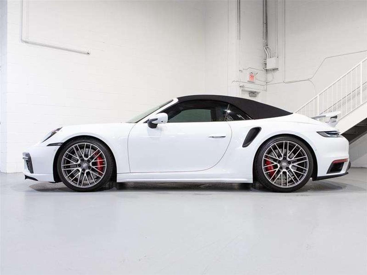 2022 Porsche 911 Turbo Cabriolet Photo