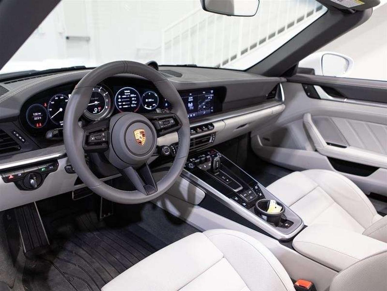2022 Porsche 911 Turbo Cabriolet Photo