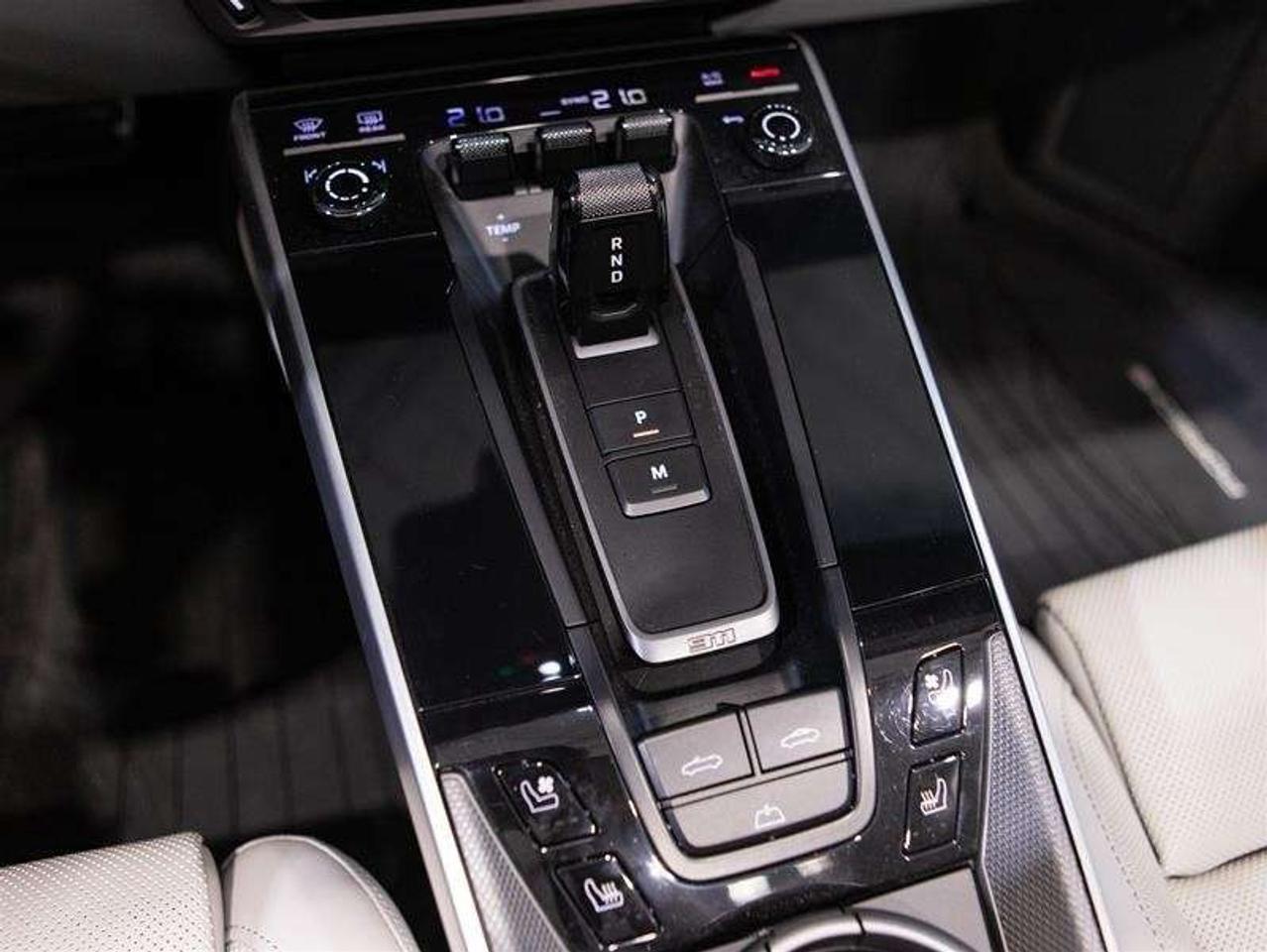 2022 Porsche 911 Turbo Cabriolet Photo