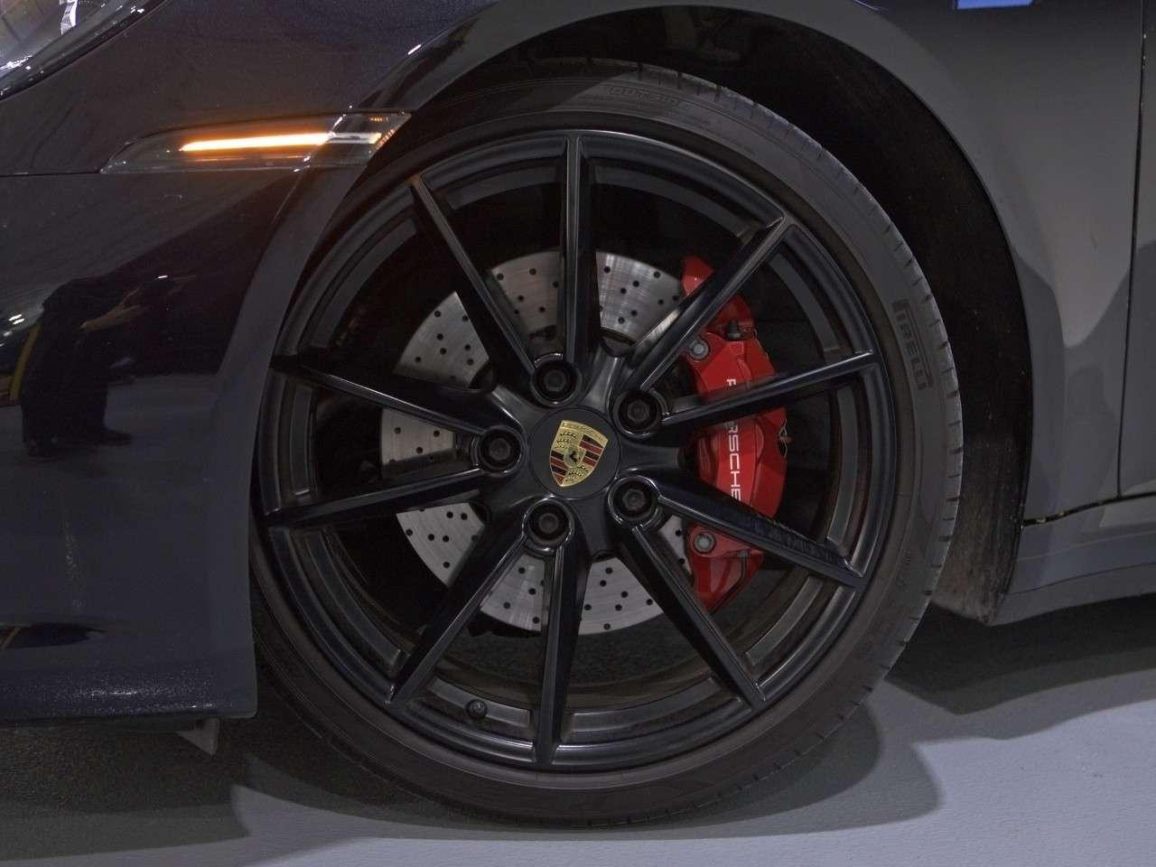 2020 Porsche 911 Carrera S Coupe Photo