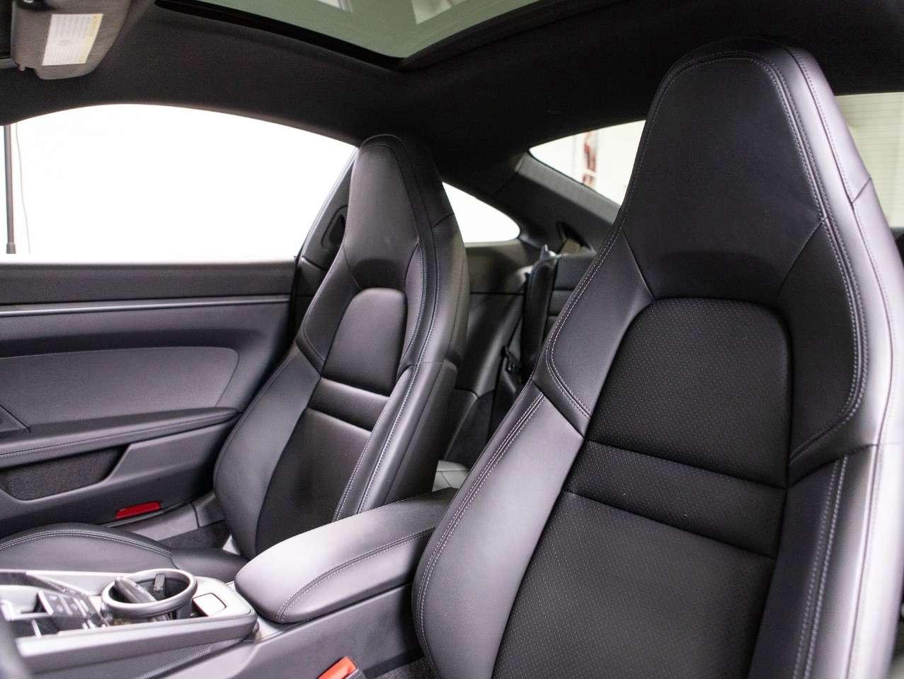 2020 Porsche 911 Carrera S Coupe Photo