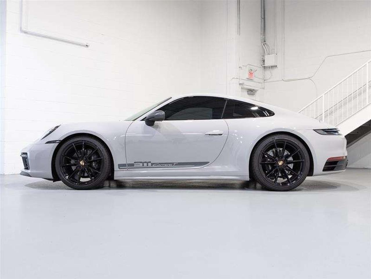 2024 Porsche 911 Carrera T Coupe Photo