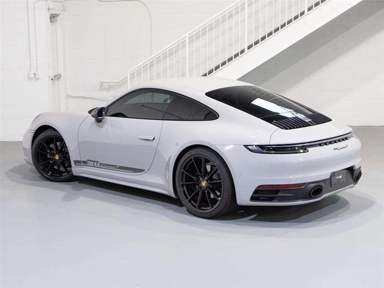 2024 Porsche 911 Carrera T Coupe Photo