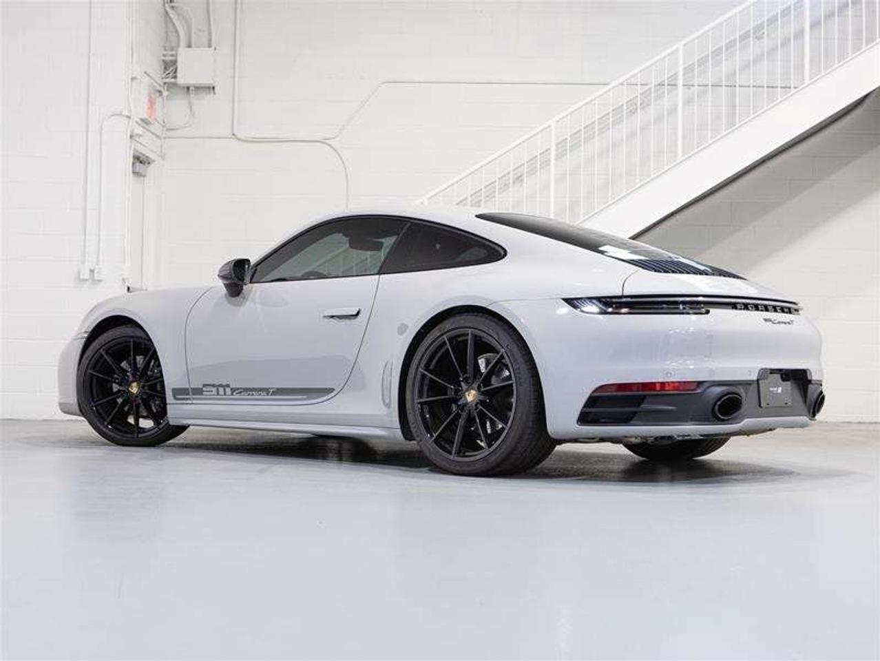 2024 Porsche 911 Carrera T Coupe Photo