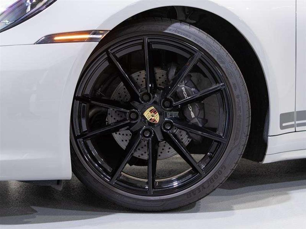 2024 Porsche 911 Carrera T Coupe Photo