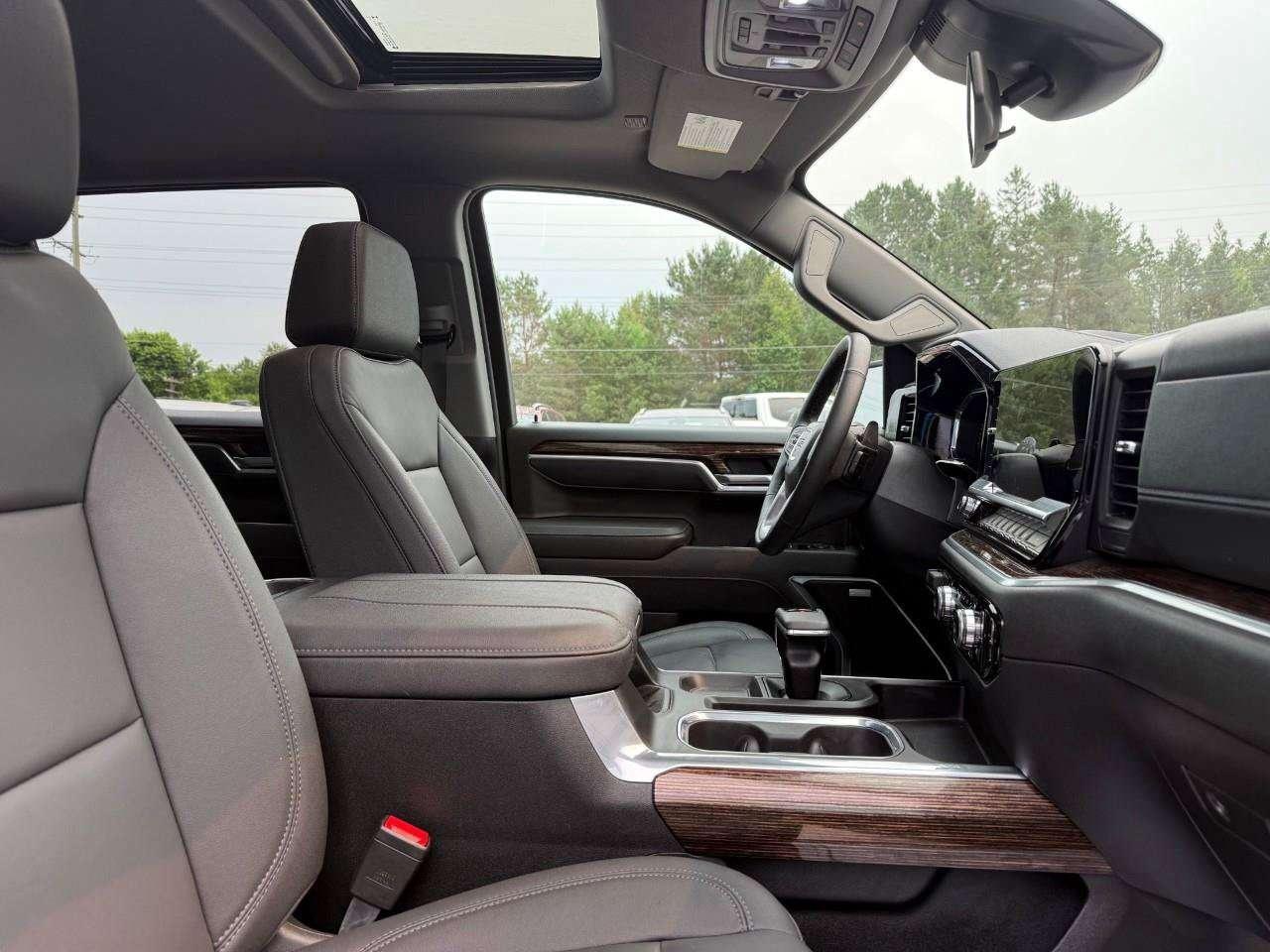 2026 GMC Sierra 1500 BRAY ORIGINAL. HITCH GUIDANCE W/HITCH VIEW. X31 OFF ROAD PKG. ELEVATION PREMIUM PKG. LOADED. Photo