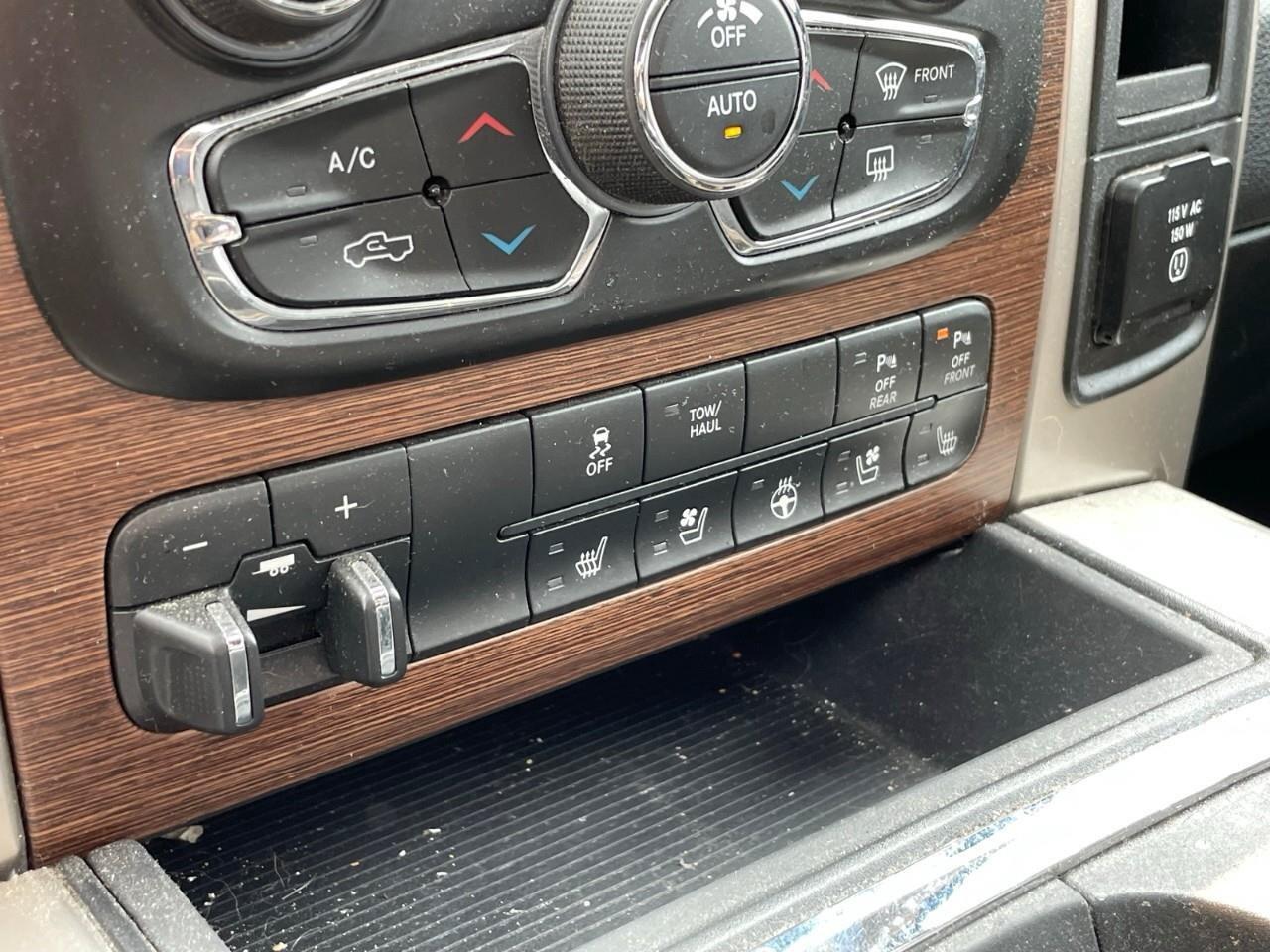2016 RAM 1500 4WD Crew Cab 140.5  Laramie Photo