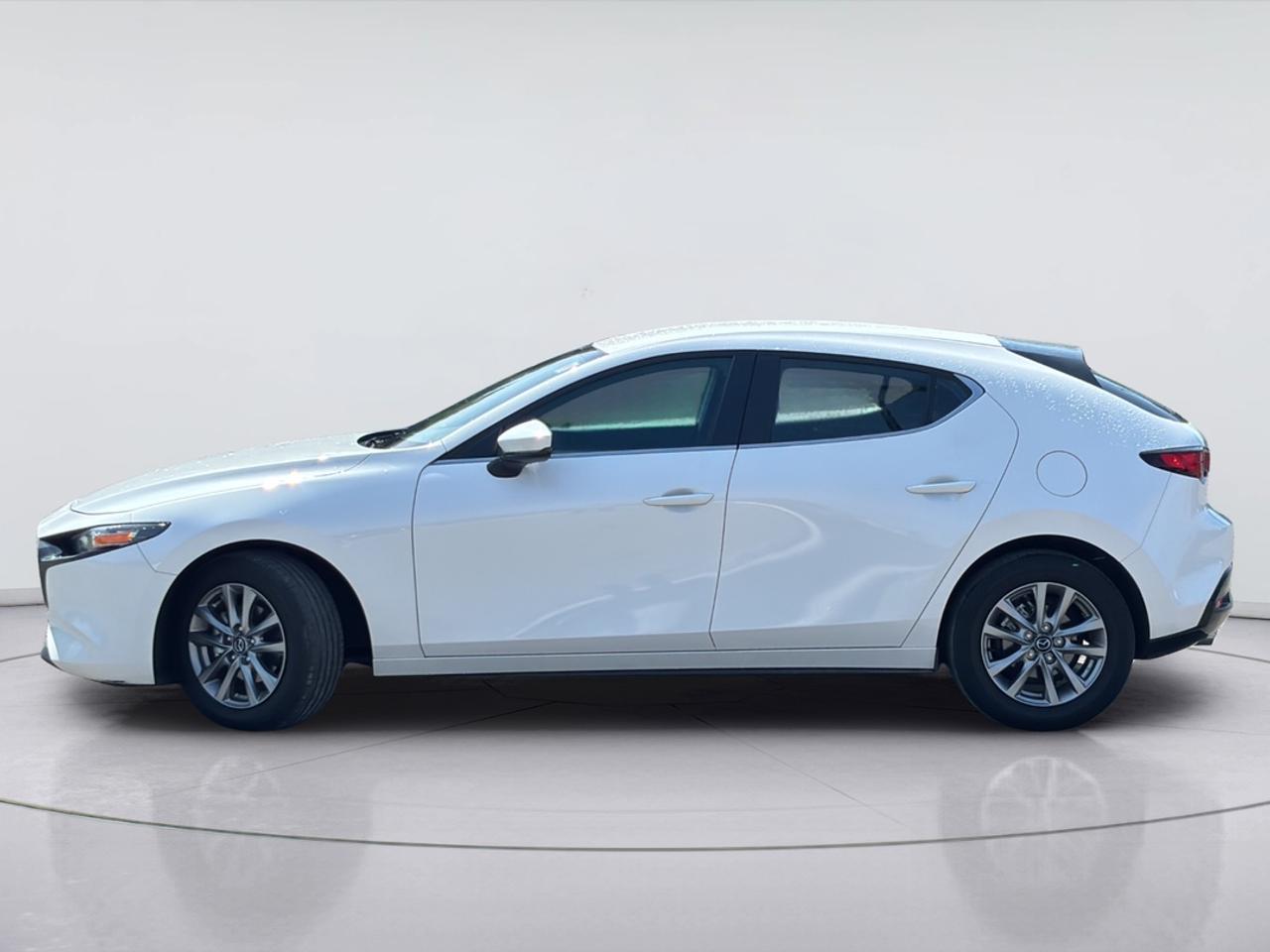 2025 Mazda 3 GS Photo