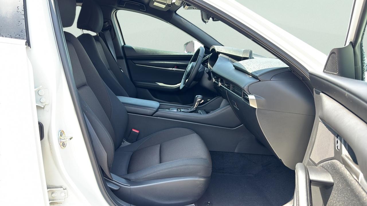2025 Mazda 3 GS Photo