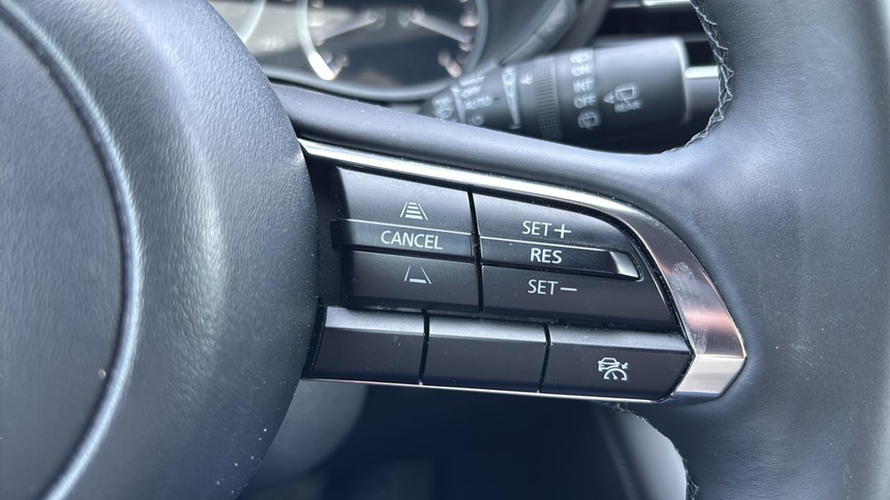 2025 Mazda 3 GS Photo