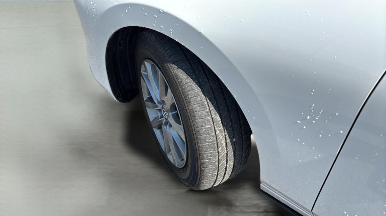 2025 Mazda 3 GS Photo