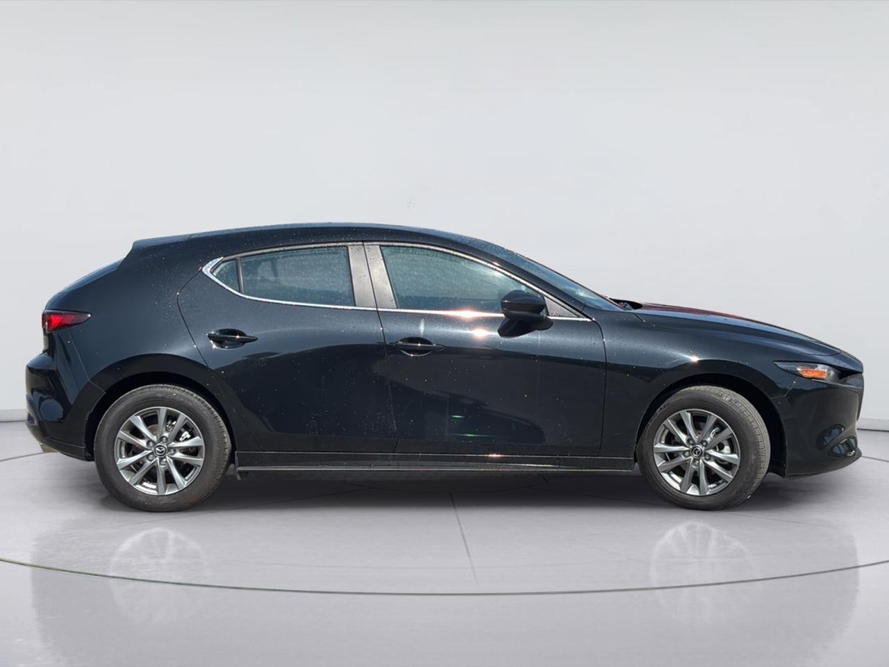 2025 Mazda 3 GS Photo