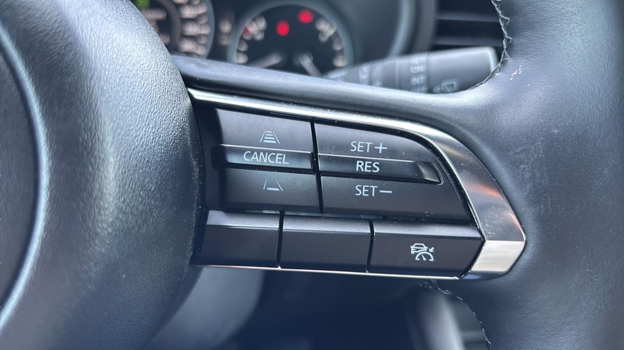 2025 Mazda 3 GS Photo